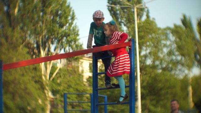 Детки на выгуле =-) смотреть онлайн