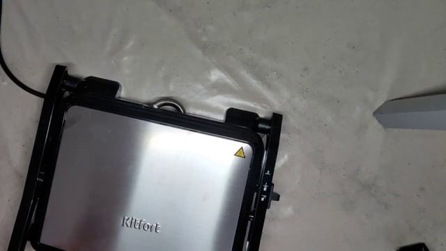 Пожарил тост на электрогриле kitfort KT-1655. Видеообзор смотреть онлайн