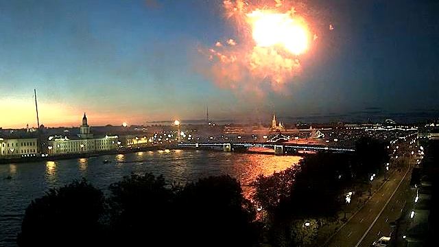 Салют День ВМФ 2019 Санкт-Петербург лучший вид с Адмиралтейской набережной смотреть онлайн