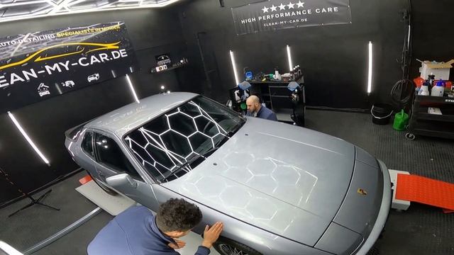 Porsche 924 Classic Fahrzeugaufbereitung & Detailing mit Swissvax Versiegelung by clean-my-car.de смотреть онлайн