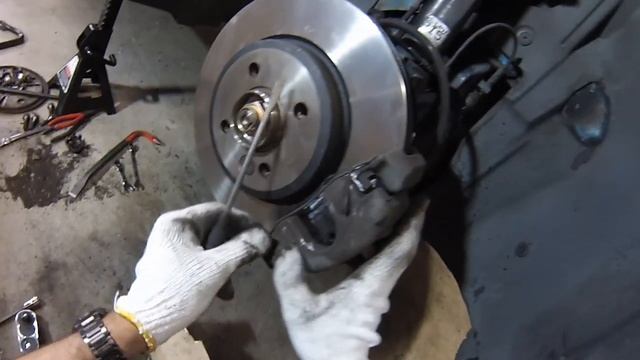 MINI Cooper - Replace Brakes Front & Rear - Gen 1 R50 R52 R53 смотреть онлайн