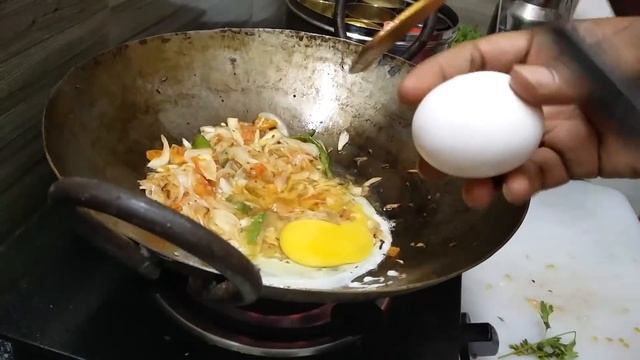 How To Make Egg Fried Rice- Bachelor Boys Making Quick and Easy Fried Rice - Country Food смотреть онлайн
