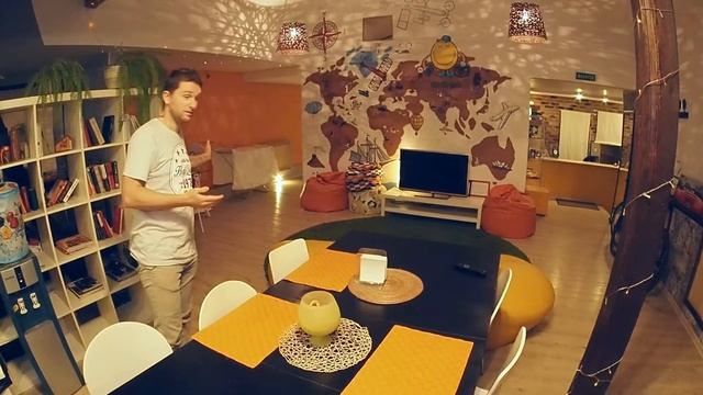 Хостел Smile / С миру по комнате смотреть онлайн