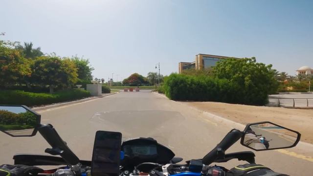 $30 Billion Empty CITY WHERE NO ONE LIVES S06 EP.17 | MIDDLE EAST ON MOTORCYCLE смотреть онлайн