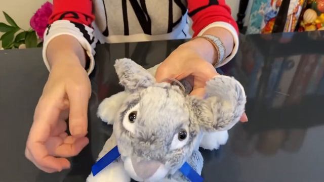 Ларик - сладкий детский Новогодний подарок в мягкой упаковке-игрушке смотреть онлайн