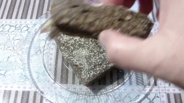 Кето хліб. Хліб в мікрохвильовій печі з насінням соняшника та льону. смотреть онлайн