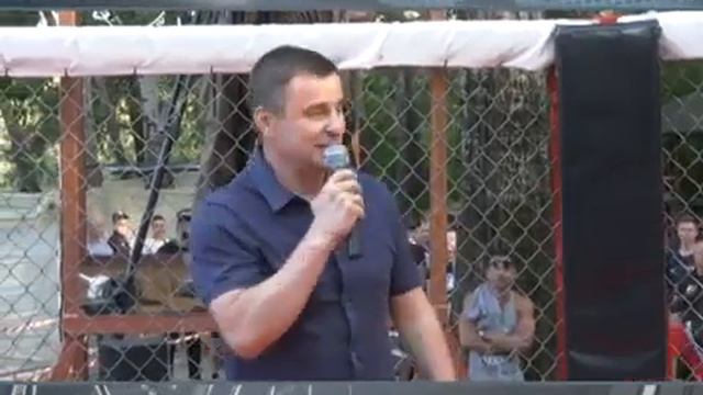 "Гладиаторы в клетке" в Чугуеве состоялся XIII турнир по смешанным единоборствам смотреть онлайн