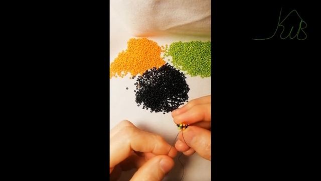 Урок 20 Кубический жгут из кубиков двух цветов (образец) смотреть онлайн