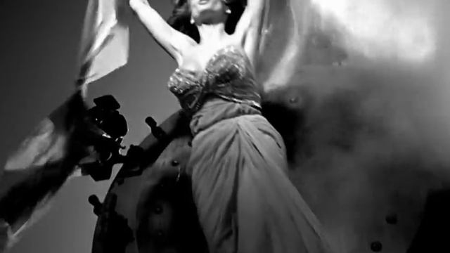 Mylène Farmer - XXL (Clip Officiel)