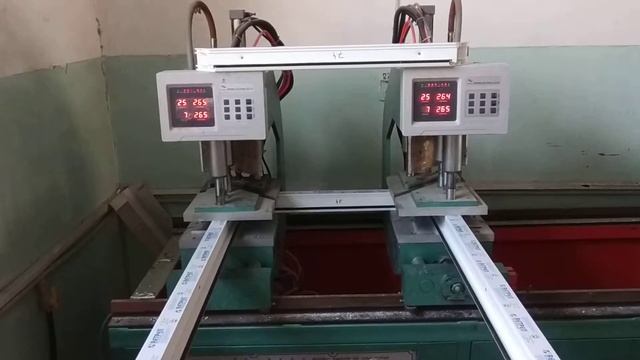 Автоматический 2 х головочный сварочный для пвх окон, как это работет смотреть онлайн
