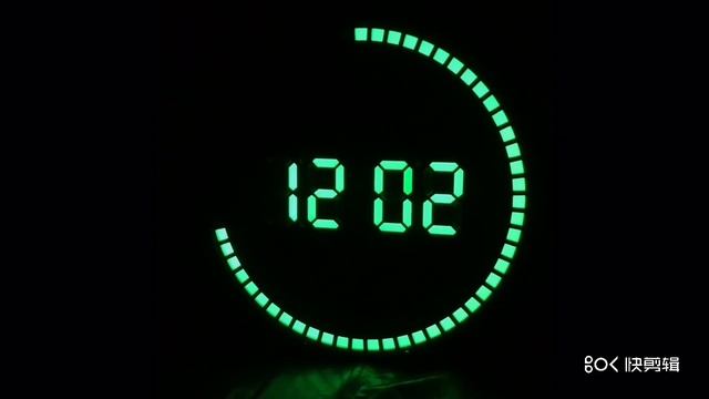 Настенные стильные часы