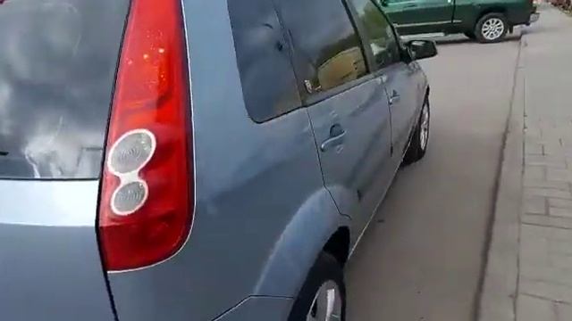 Форд Фиеста 2007 год. Автомат двигатель 1600. Цена 330 т.р. смотреть онлайн