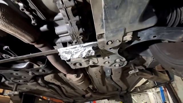 Sostituzione OLIO del CAMBIO - Lancia Delta 1.4 / 1.6 / 2.0 Multijet / 1.9 TwinTurbo ... смотреть онлайн