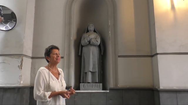 SCARPETTA, INTERNO DI PALAZZO CON FAMIGLIA смотреть онлайн