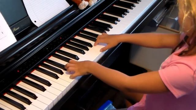 Паук и мухи выросли ? на пианино 5 лет смотреть онлайн