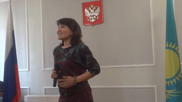 Вальс о весне. Поет Акалтын Бейбулатова. смотреть онлайн