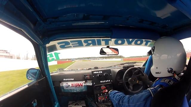 PORSCHE 924 SILVERSTONE INTERNATIONAL смотреть онлайн