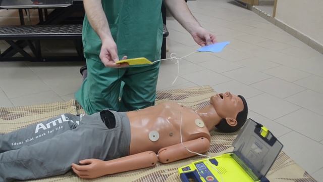 Базовая СЛР + АНД смотреть онлайн