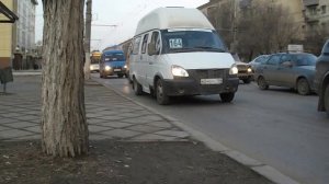 Троллейбус на остановке. Видео для детей