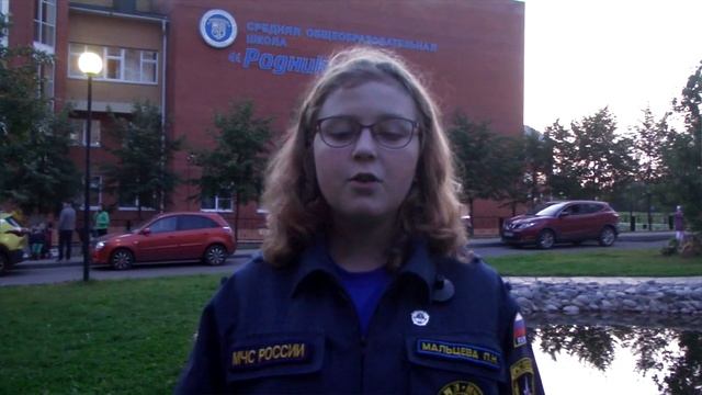 Школа 2083 Полина Мальцева читает стихотворение Марка Лисянского Моя Москва смотреть онлайн