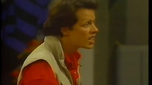 Family Album USA - Episode 1 - 46 Linden Street
