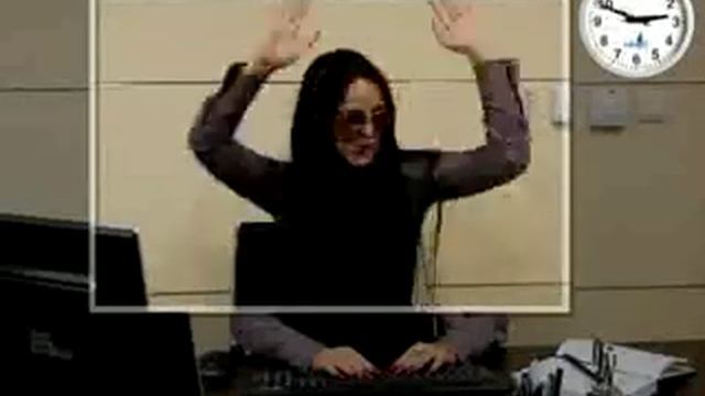 Типичный офисный работник смотреть онлайн