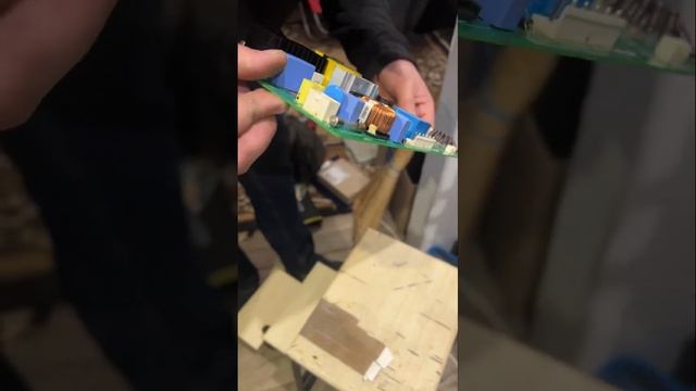 Сьогдні я наче взяв вас із собою на замовлення по ремонту побутової техніки. Як вам такий формат? смотреть онлайн