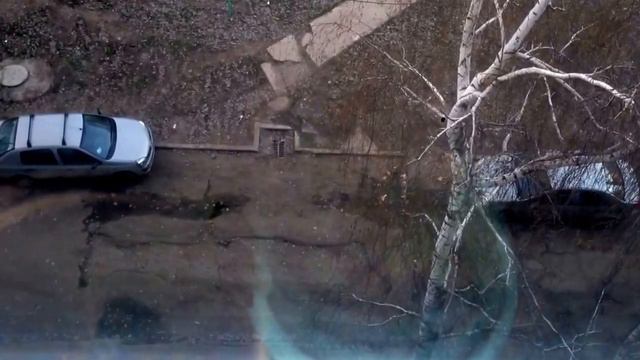 Разъезд во дворе смотреть онлайн