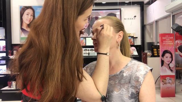 Как наносить тинт для бровей Missha смотреть онлайн