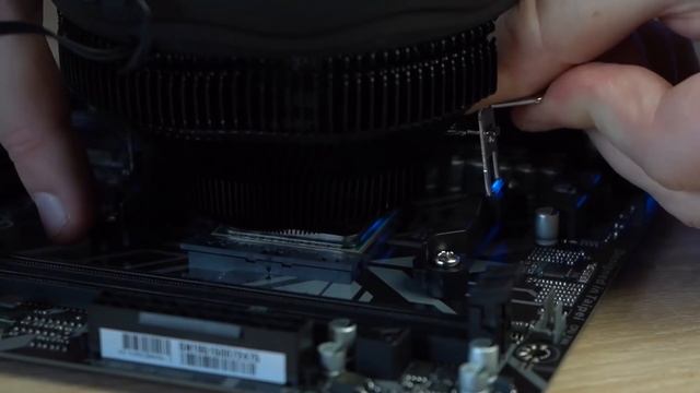 Сборка ПК за 700$ (55000 рублей) - Ryzen 5 2600 и GTX 1660 смотреть онлайн