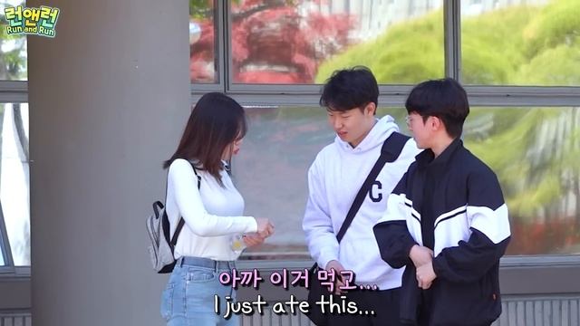 물병 좀 따주세요 몰래카메라 ... (2탄)? ㅋㅋㅋㅋ смотреть онлайн