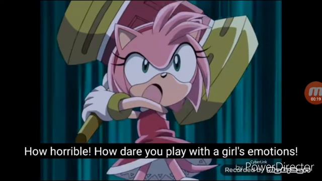 Amy Rose Hammer Queen Of Hearts