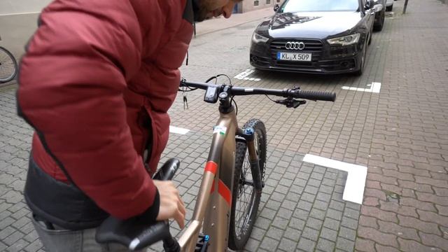 E-Bike Neuheiten 2022 Malaguti Superiore LTD 625 Gold 2022 смотреть онлайн