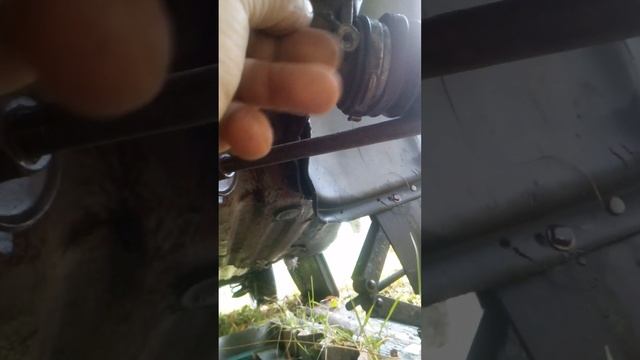 Снимаем рулевую рейку на Оке. смотреть онлайн