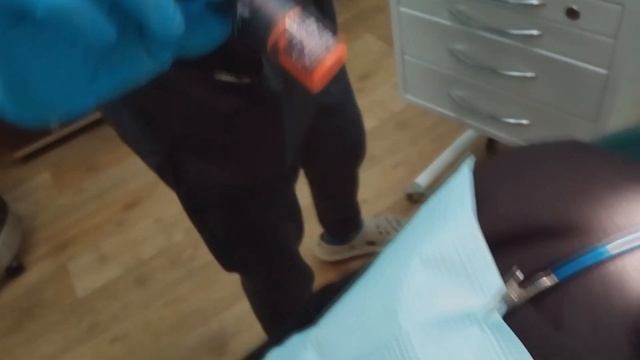 Пациентка "Р". Циркониевый протез. Активация винтов. Фото-пломбы. 4- я стоматология. 04.10.2023. смотреть онлайн