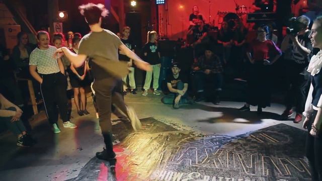 Maxivan'2017|Waacking 1x1| 1/2 Кротких Лера (win) vs Руслан Дерюгин смотреть онлайн