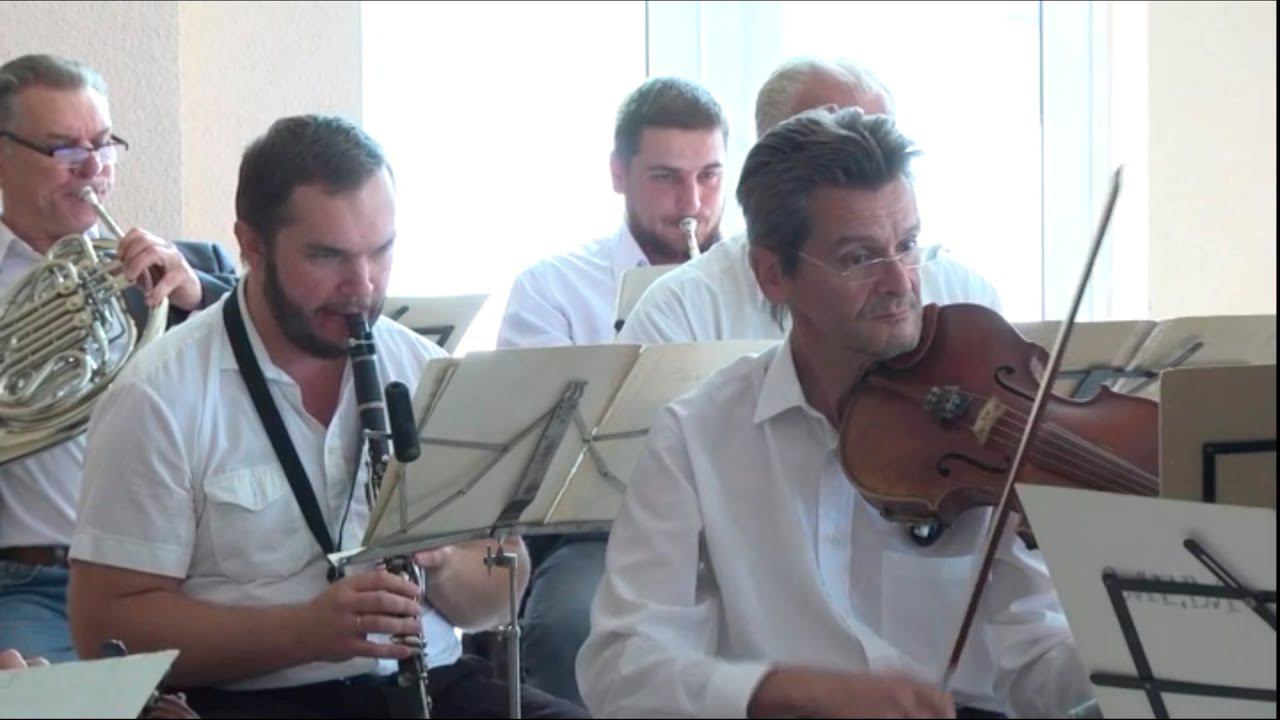 Луганск ранен, но не побежден и не убит смотреть онлайн