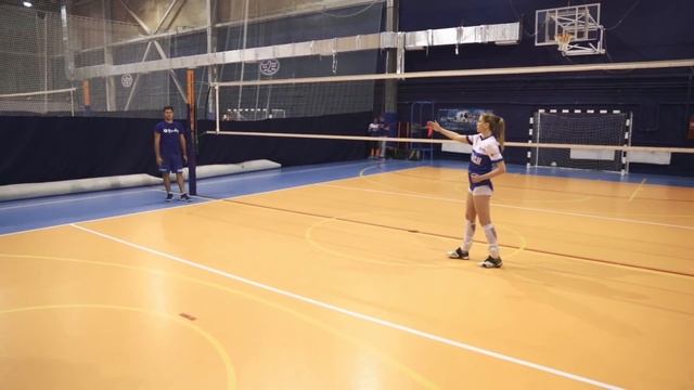 Пас в волейболе.Передача сверху в волейболе. смотреть онлайн