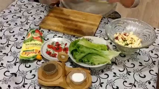 Готовим салат из листьев салата смотреть онлайн
