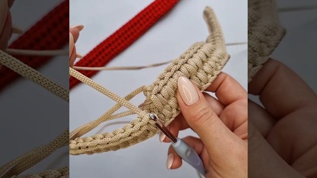 Ремень для сумки крючком.Плотный вязаный ремень.Узор крючком.Ручка для сумки из шнура. смотреть онлайн