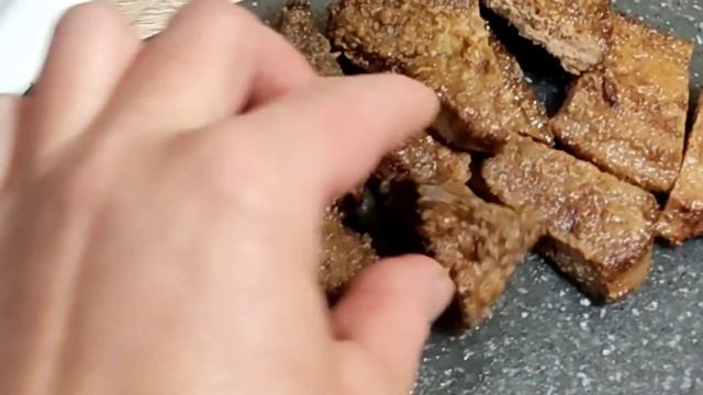 ПЕЧЕНЬ в СЛИВОЧНО-ЛУКОВОМ СОУСЕ -простой и вкусный вариант приготовления печени смотреть онлайн