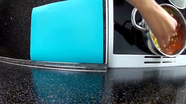 Суп из чечевицы с овощами и сыром • Готовить просто смотреть онлайн