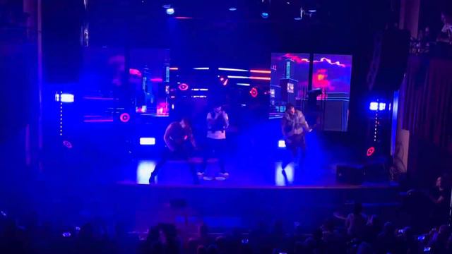 Smash Into Pieces-Six Feet Under. Live Smash For Kids, Örebro