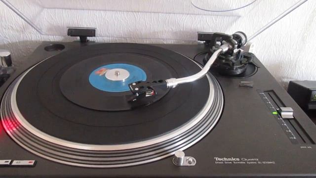 Denise Lasalle - Here I Am Again смотреть онлайн