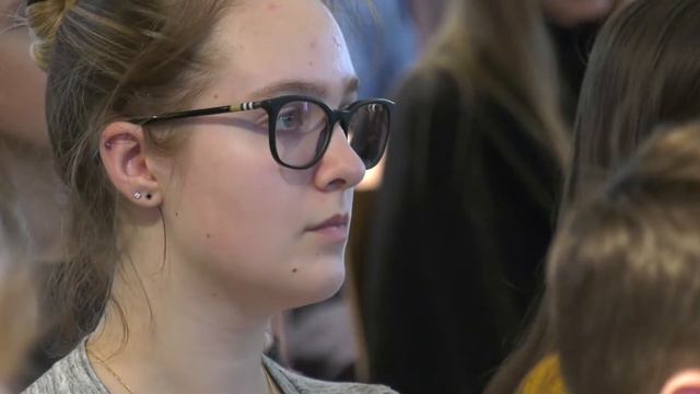 Noorte debatt hinnatõusu teemal смотреть онлайн
