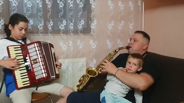 Saxofon & acordeon instrumental смотреть онлайн