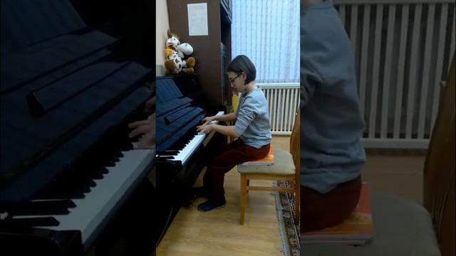 Губайдуллина Агата - 1. Д. Кабалевский "Воинственный танец"; 2. К. Эйгес "Русская песня" смотреть онлайн