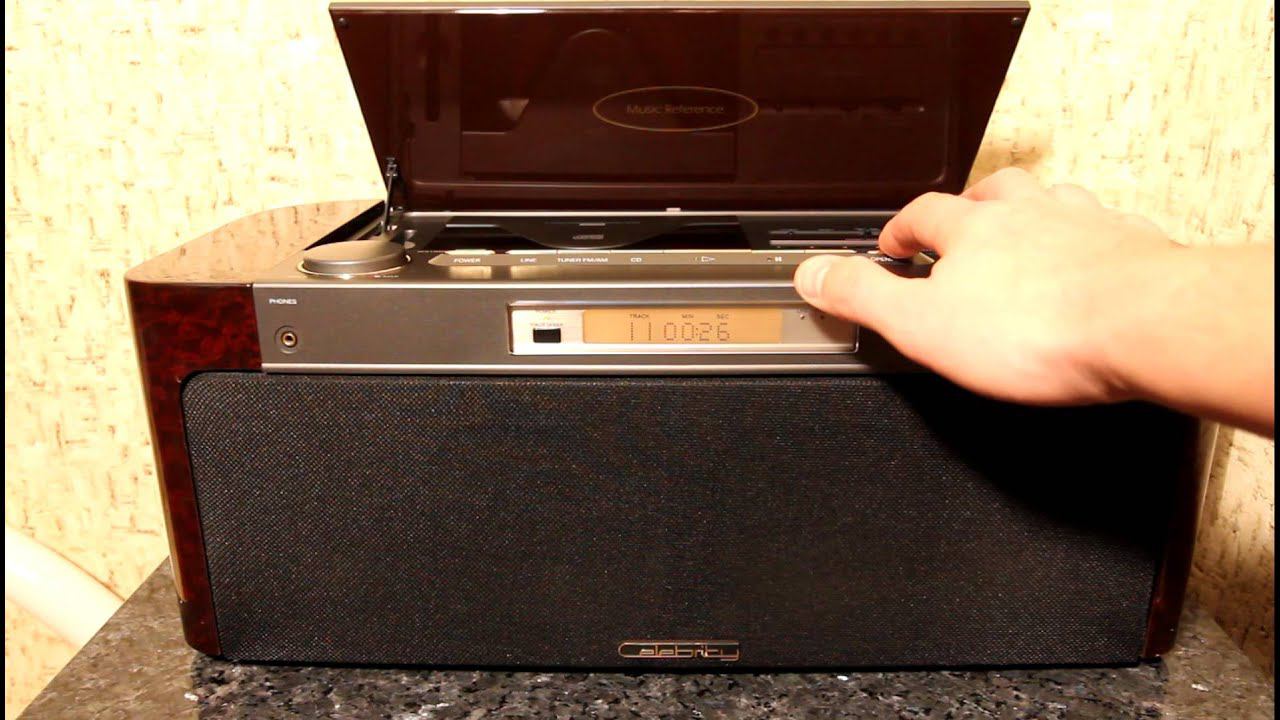 SONY D-3000 CELEBLITY смотреть онлайн