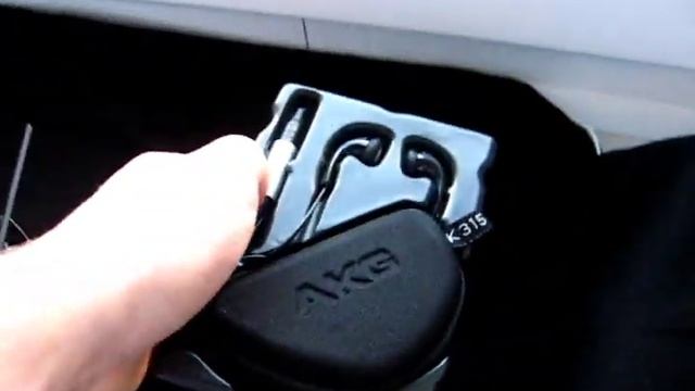 AKG K315 Unboxing смотреть онлайн