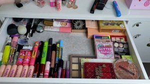 Большое расхламление косметики|РАСХЛАМЛЕНИЕ ТУАЛЕТНОГО СТОЛИКА